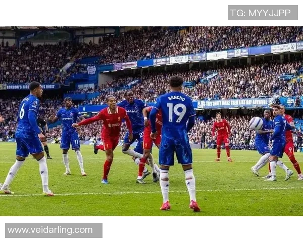 切尔西逆袭利物浦上演欧联杯冷门瞬间全场沸腾 切尔西逆袭利物浦上演欧联杯冷门瞬间全场沸腾