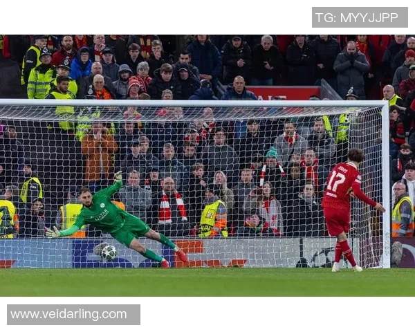 欧冠精彩对决巴黎圣日耳曼小胜那不勒斯点球大战引发全场狂欢