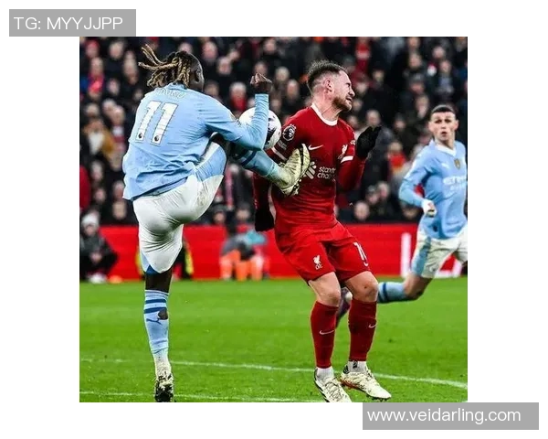 AC米兰逆袭曼城5-0夺冠全场沸腾赛后点评精彩回顾